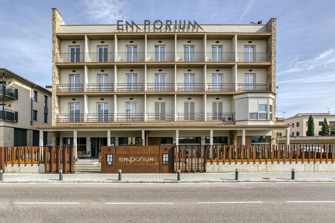 Hotel Emporium - Adults Only Castello  D'Empuries Buitenkant foto